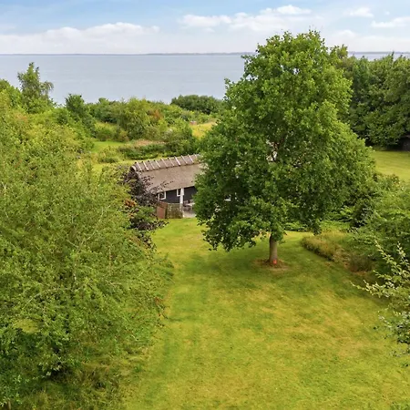Holiday home Emeli - 100m From The Sea By Interhome