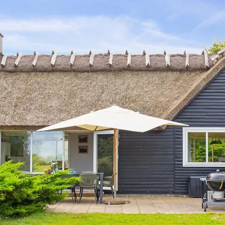 Emeli - 100m From The Sea By Interhome Vakantiehuis